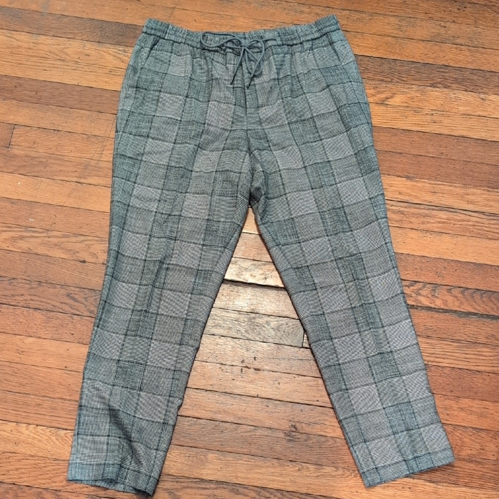 Express Men's Gray Checkered Pants (Comfy)